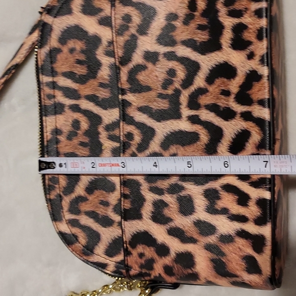 NWOT Women's Steve Madden Crossbody Handbag Leopard Print - Picture 9 of 11